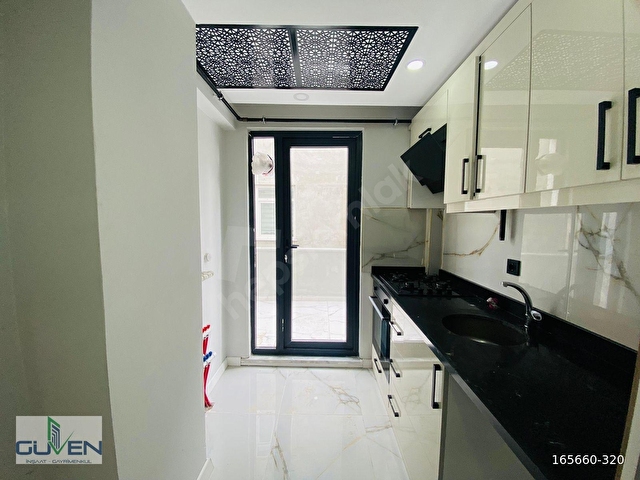 GÜVENDEN KAPAKLIDA MERKEZİ KONUMDA ANKASTRELİ,TERASLI 1+1 DAİRE - Görsel 11