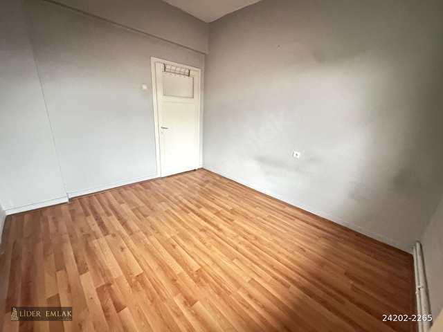 LİDER EMLAKTAN MALAZGİRT CADDESİ ÜZERİNDE 3+1 KİRALIK DAİRE - Görsel 22