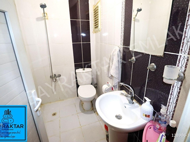 Bandırma Çarşı Merkezde Eşyalı Kiralık 2+1 Ara Kat Daire Bayraktar Emlaktan - Görsel 17