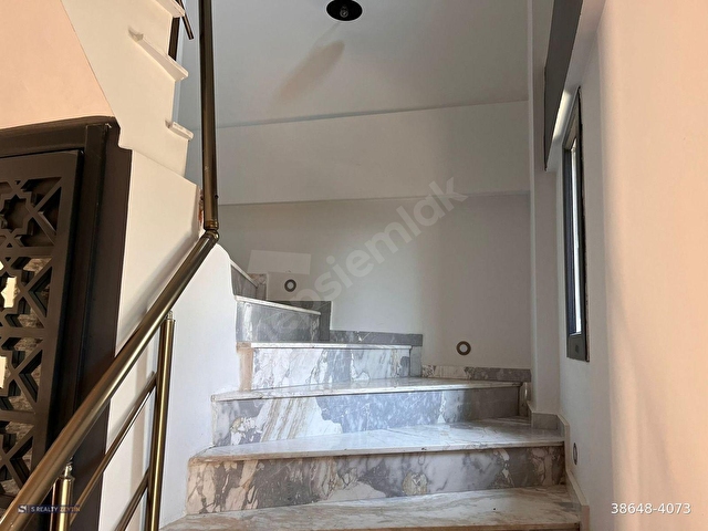 Akbükte Full Deniz Manzaralı ve Eşyalı 3+1 Kiralık Villa - Görsel 13