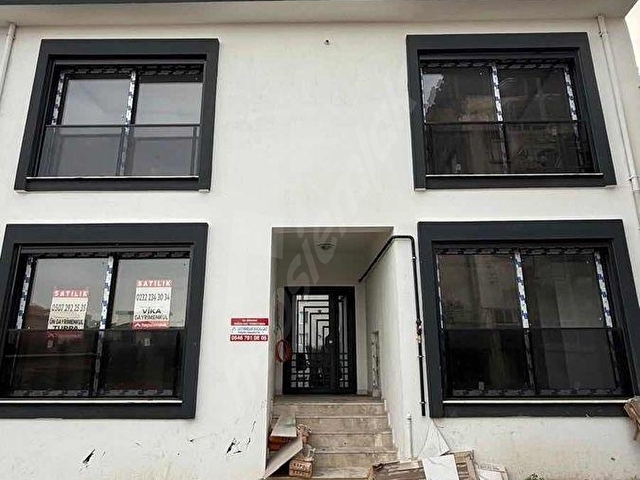 Seferihisar Hıdırlık Mahallesi Bahçe Kullanımlı 1+1 Satılık - Görsel 15