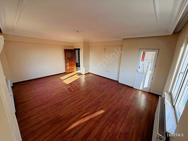 BİRLİK EMLAKTAN CADDE ÜZERİ 3+1 135m² GENİŞ FERAH DAİRE - Görsel 2
