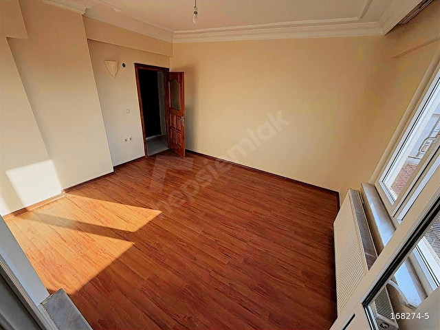 BİRLİK EMLAKTAN CADDE ÜZERİ 3+1 135m² GENİŞ FERAH DAİRE - Görsel 8