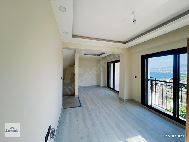 YENİFOÇA DONATKENT TAM MÜSTAKİL TRİPLEKS SATILIK 4+1 VİLLA - Görsel 19