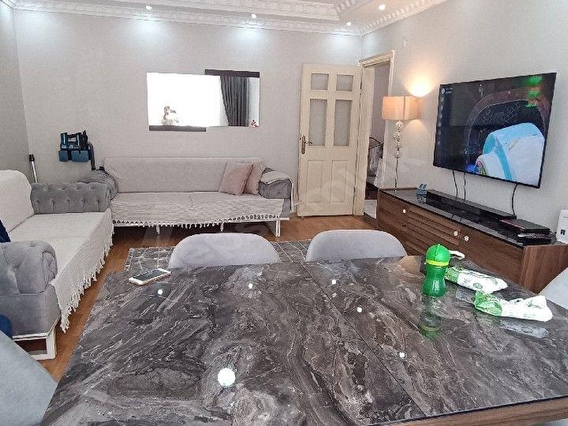 NURTEPE METROYA 150 m YÜRÜME MESAFESİNDE ÖNÜ AÇIK MANZ. 4+2 NET 260 m2 İSKANLI İKİ KİRACILI DUBLEKS. - Görsel 2
