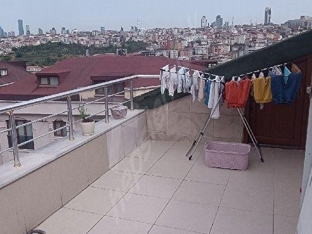 NURTEPE METROYA 150 m YÜRÜME MESAFESİNDE ÖNÜ AÇIK MANZ. 4+2 NET 260 m2 İSKANLI İKİ KİRACILI DUBLEKS. - Görsel 30