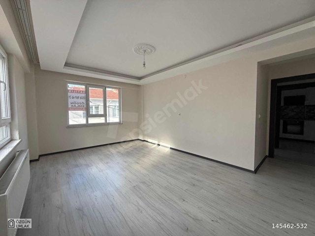 ÖZGÜNDEN ERENKÖY MAHALLESİ ÖZEL GARAJLI 2+1 DAİRE - Görsel 7