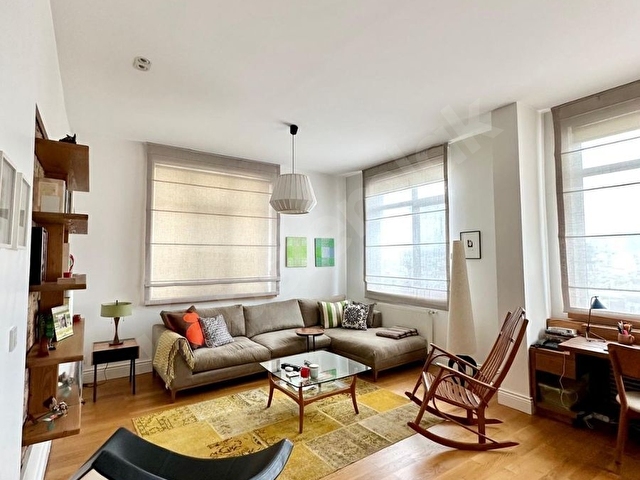 CEYLANDAN PERADA TARİHİ BİNADA, LÜX, FULL MOBİLYALI 3+1 DAİRE