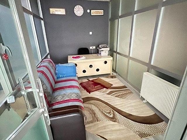 İMARET EMLAKTAN GALERİCİLER SİTESİNDE 250m² KİRACILI SATILIK DÜKKAN - Görsel 9