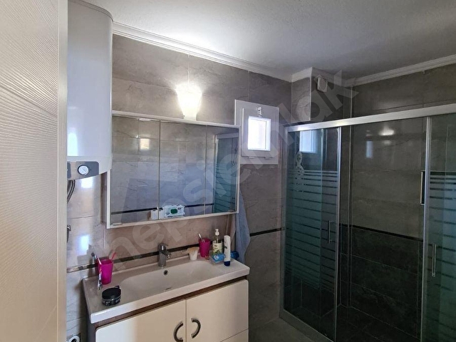 Denize 10 dakika Kuşadası’na ve İzmir’e yarım saat mesafede Doğayla içe 950 m2 arsa içinde Malikhane - Görsel 20