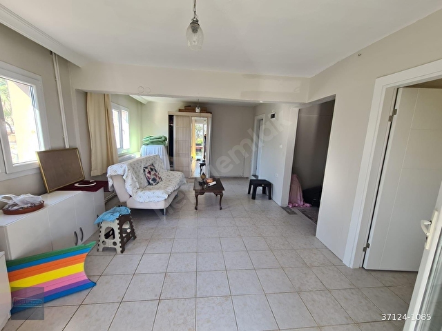 Denize 10 dakika Kuşadası’na ve İzmir’e yarım saat mesafede Doğayla içe 950 m2 arsa içinde Malikhane - Görsel 11