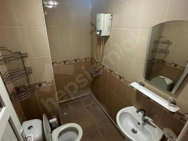 GOLD CITYDEN ÜNİVERSİTEYE YÜRÜME MESAFESİNDE EŞYALI 1+1 REZİDANS - Görsel 12