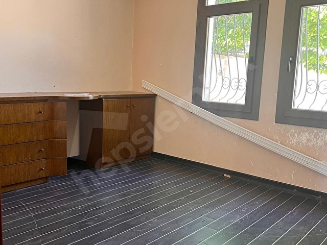ÇEŞİT EMLAK GÜRPINAR DA 7+2 SÜPER MANZARALI SATILIK VİLLA - Görsel 27