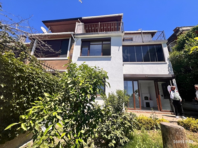 ÇEŞİT EMLAK GÜRPINAR DA 7+2 SÜPER MANZARALI SATILIK VİLLA