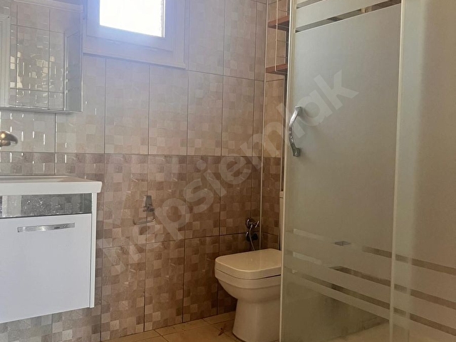 ÇEŞİT EMLAK GÜRPINAR DA 7+2 SÜPER MANZARALI SATILIK VİLLA - Görsel 16
