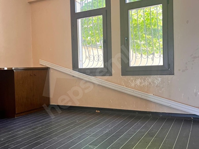 ÇEŞİT EMLAK GÜRPINAR DA 7+2 SÜPER MANZARALI SATILIK VİLLA - Görsel 14