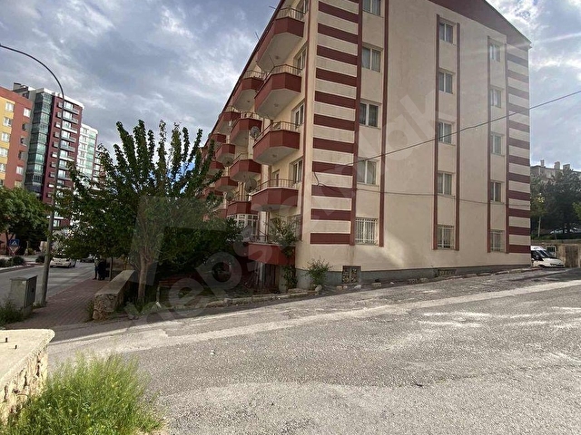 VUSLAT EMLAKTAN HASTANE YAKINI YATIRIMLIK 2+1 DAİRE - Görsel 5