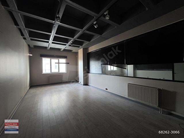 ESENYURT KURUMSAL FİRMALARA UYGUN KİRALIK 600m2 TİCARİ KAT - Görsel 19