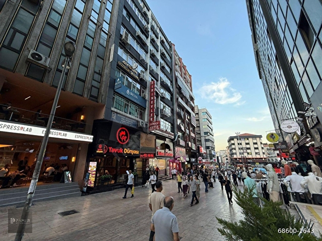 ŞİRİNEVLER MEYDANDA KOMPLE KULLANIMLI SATILIK 380 M2 OFİS KATI - Görsel 3