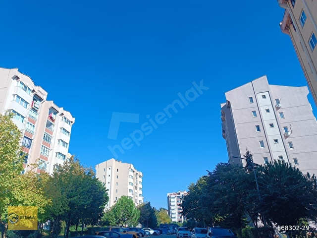 Bil Emlak Yunus KAYAdan Kiralık Aile Sitesinde Daire