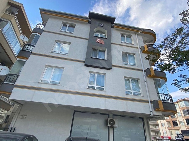 SAFRAN DAN ŞOKKŞEMSETİNGÜNALTAY CADDESİNDE BALKONLU KOMBİLİ GENİŞ FERAH 3+1 ÖN CEPHE  BAĞIMSIZ DAİRE - Görsel 2