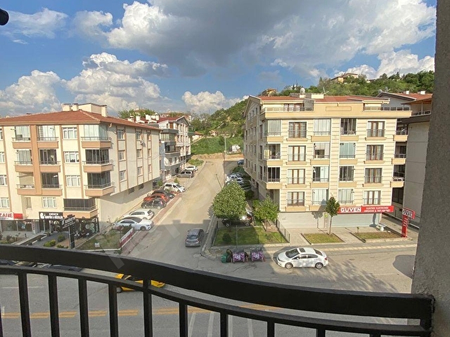SAFRAN DAN ŞOKKŞEMSETİNGÜNALTAY CADDESİNDE BALKONLU KOMBİLİ GENİŞ FERAH 3+1 ÖN CEPHE  BAĞIMSIZ DAİRE - Görsel 17