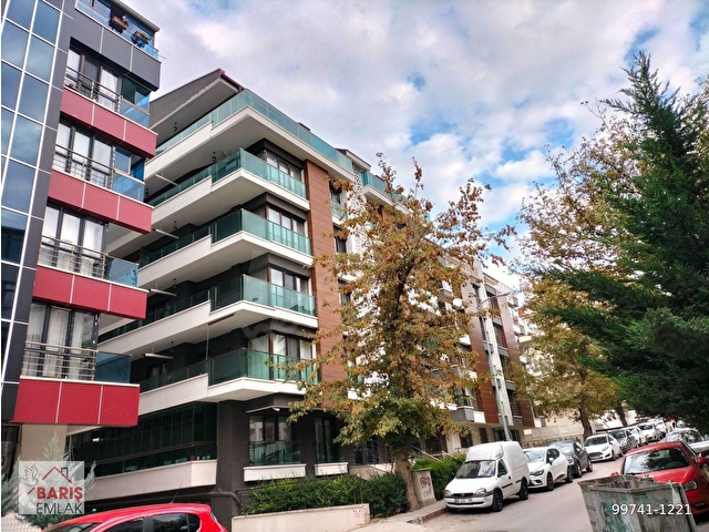 BARIŞ EMLAKTAN ONUR CADDESİNDE TRİBLEKS 4+1 DAİRE