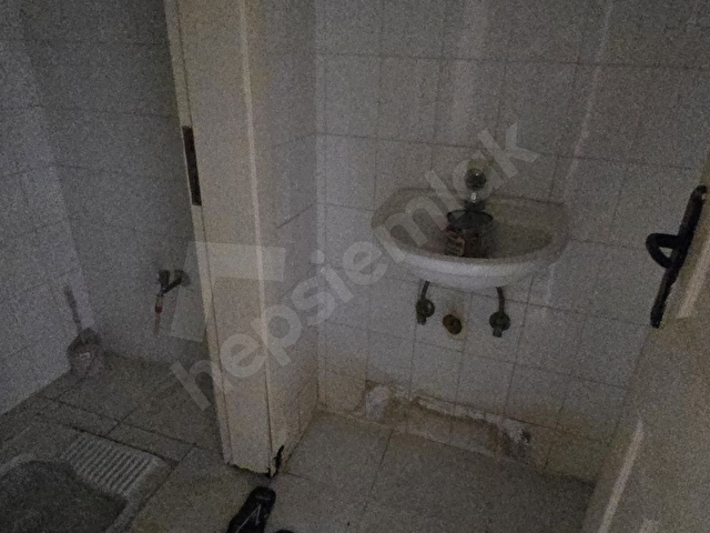 BEŞEVLER CAD.SİMAY SİTESİNDE KİRALIK 3+1 DAİRE - Görsel 16
