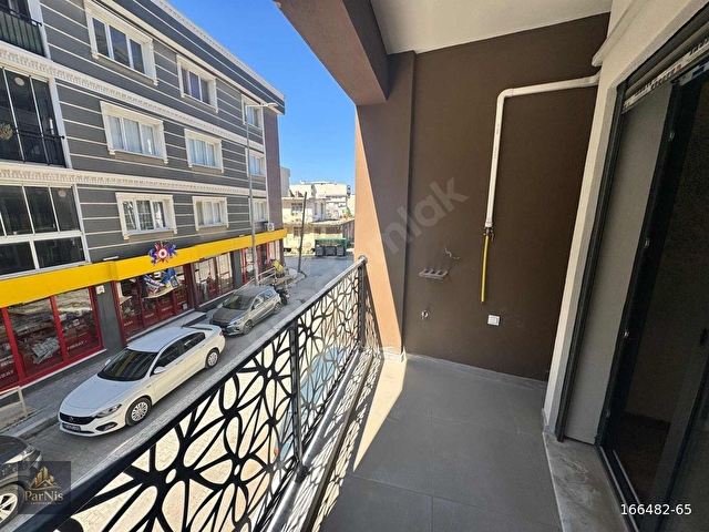 Çarşı Merkezine Yakın Kulanışlı Balkonlu 1+1 Satılık daire - Görsel 8