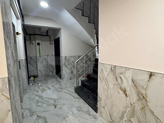 Çarşı Merkezine Yakın Kulanışlı Balkonlu 1+1 Satılık daire - Görsel 16