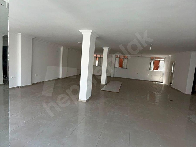 Balıkyolu Caddesi Üzerinde 160 m² Bağımsız Girişli Kiralık Dükkan - Görsel 4