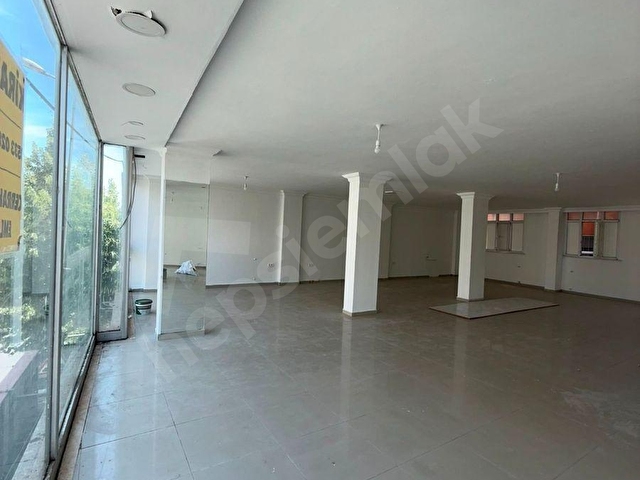 Balıkyolu Caddesi Üzerinde 160 m² Bağımsız Girişli Kiralık Dükkan - Görsel 5
