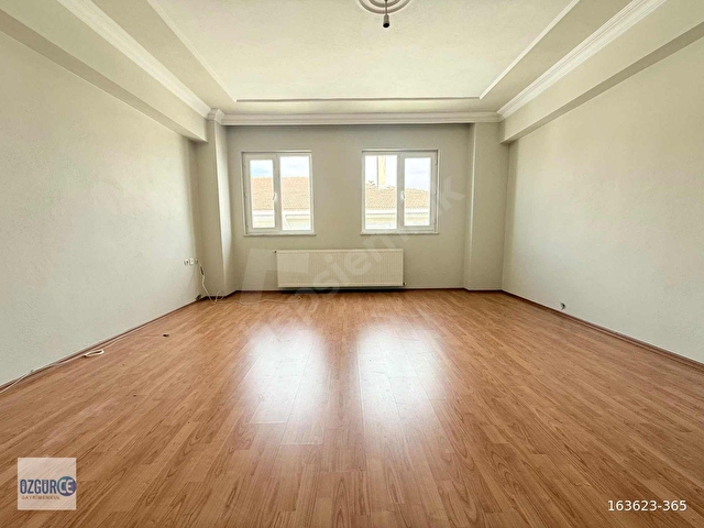 ÖZGÜRCE GYDDEN NENEHATUNDA KİRALIK 3+1 GENİŞ DAİRE