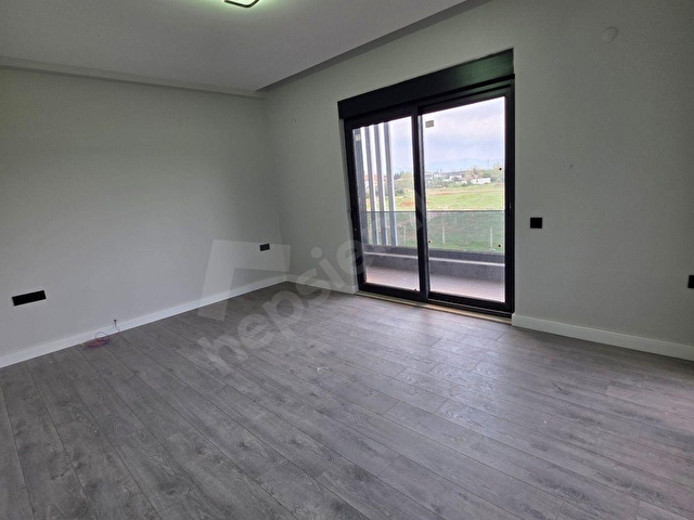 DÖŞEMEALTI ÇIPLAKLIDA SATILIK LÜX 4+1 VİLLA - Görsel 22