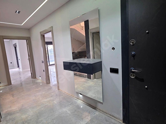 DÖŞEMEALTI ÇIPLAKLIDA SATILIK LÜX 4+1 VİLLA - Görsel 23