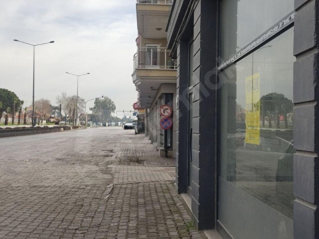 İncirliova AnaYol Üzerinde 223m² Kiralık Geniş Cepheli Dükkan - Görsel 3