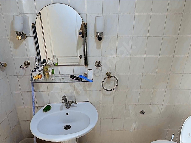 GÖZTEPE STAD YANI KÖŞE BİNADA GENİŞ 2+1 120M2 ARAKAT OTOPARKLI - Görsel 14