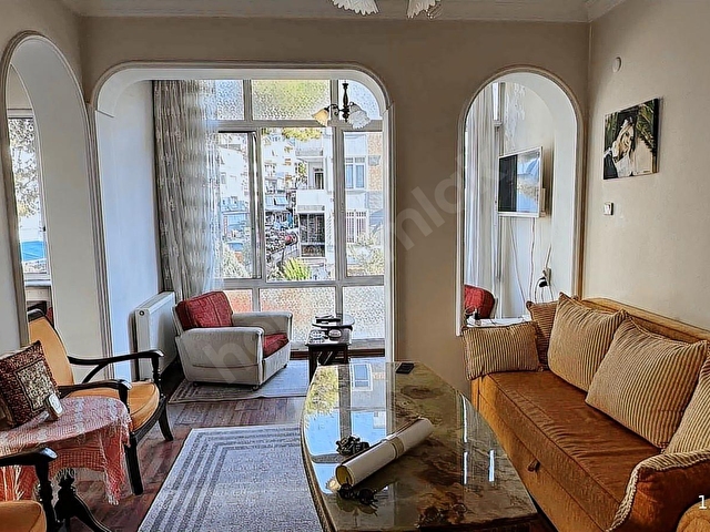 GÖZTEPE STAD YANI KÖŞE BİNADA GENİŞ 2+1 120M2 ARAKAT OTOPARKLI