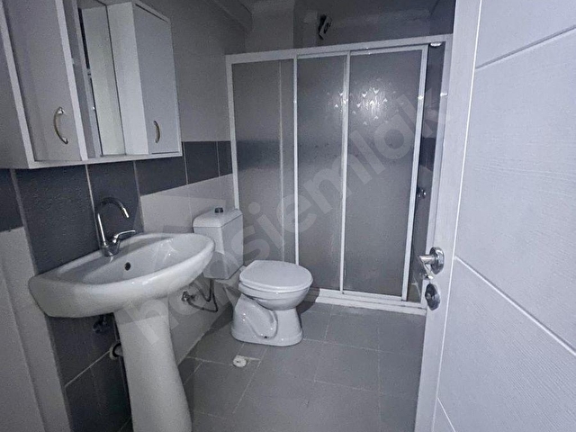 KAMER EMLAKTAN BADEMLİK MAH.GENİŞ ÖN CEPHE ASANSÖRLÜ 3+1 DAİRE - Görsel 17