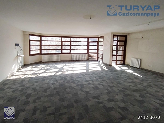 REŞİT GALİP CADDESİNDE 4+1 1. KAT ÖN BAKIMLI İŞYERİ - Görsel 3