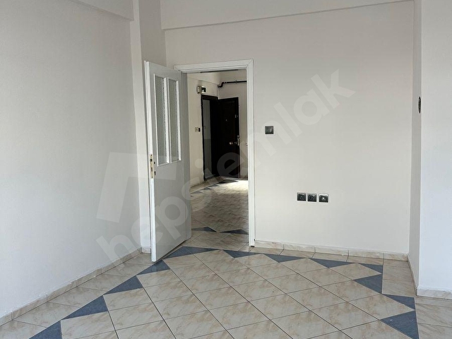 Karaman nezih emlaktan şehir merkezinde satılık büro - Görsel 4