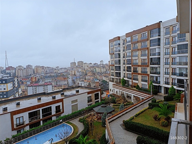 Bil emlak Yunus Kayadan Çamlık Mah. Geniş 3+1 Aile Sitesinde