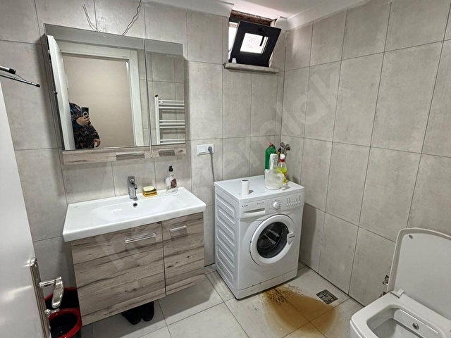 ÖZYUVAM MEVKİSİNDE DENİZE YAKIN EŞYALI SATILIK 1+1 DAİRE - Görsel 5