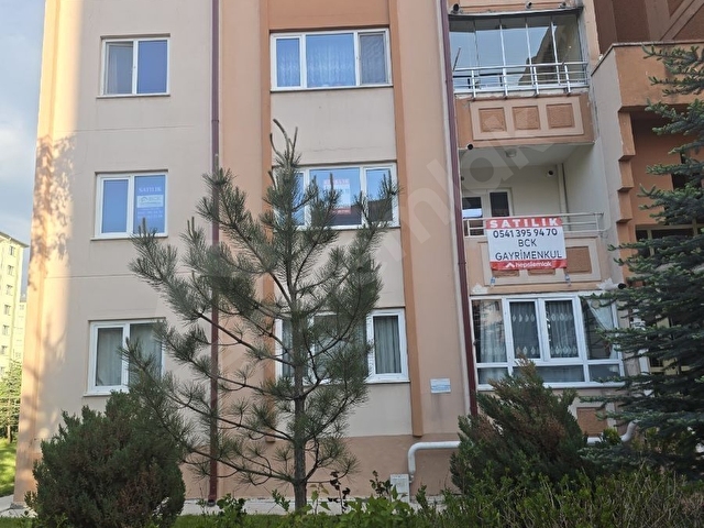 üniversite TOKİ de 3+1 kiralık daire