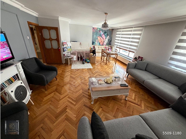 EMEK DE SATILIK DUBLEKS KONUT 5+1 DEN 3+1 E DÖNÜŞTÜRÜLMÜŞ ÇİFT BANYO ÇAMAŞIR ODASI 130 m2 - Görsel 2