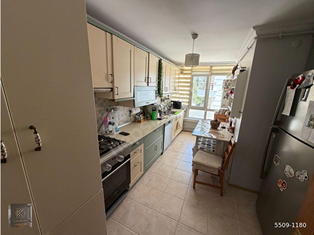 EMEK DE SATILIK DUBLEKS KONUT 5+1 DEN 3+1 E DÖNÜŞTÜRÜLMÜŞ ÇİFT BANYO ÇAMAŞIR ODASI 130 m2 - Görsel 23