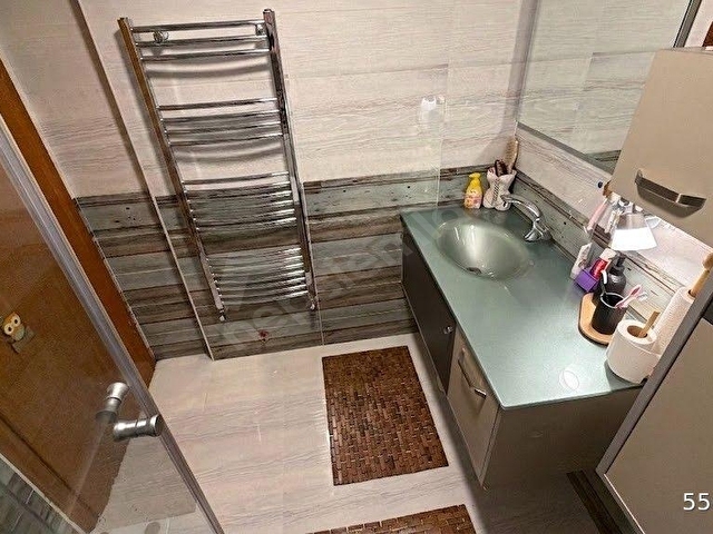 EMEK DE SATILIK DUBLEKS KONUT 5+1 DEN 3+1 E DÖNÜŞTÜRÜLMÜŞ ÇİFT BANYO ÇAMAŞIR ODASI 130 m2 - Görsel 30