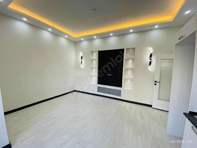 BEYAZDAN BOSTANCI SPORİUMDA 2+1 METROYA YAKIN EBEVEYNLİ FIRA
