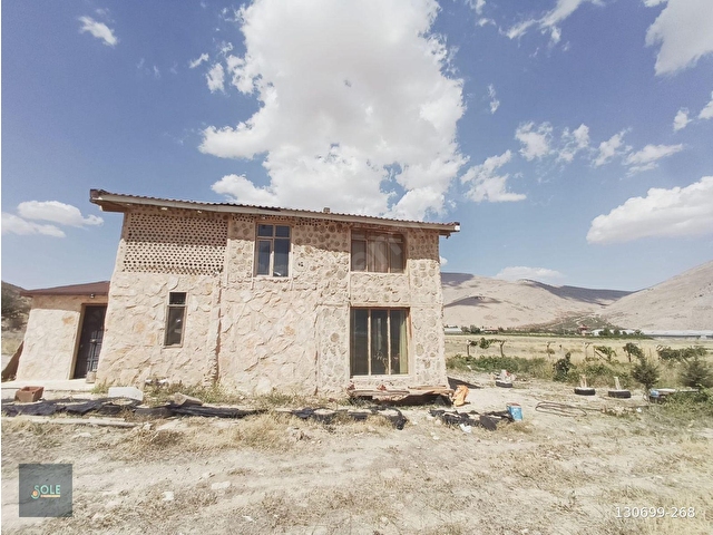 TARLA İÇİNDE GÜNEŞ ENERJİLİ KİRALIK TAŞ-AHŞAP EV - Görsel 16