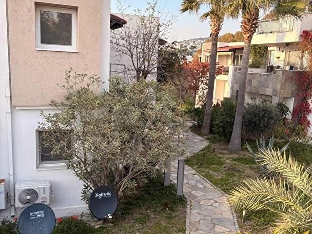 BODRUM KUMBAHÇEDE DENİZE 100 METRE PANORAMİK MANZARALI DAİRE - Görsel 23